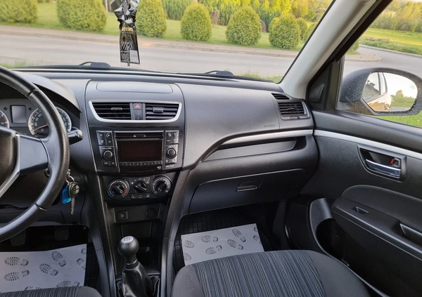 Suzuki Swift cena 35900 przebieg: 106000, rok produkcji 2014 z Gostyń małe 497
